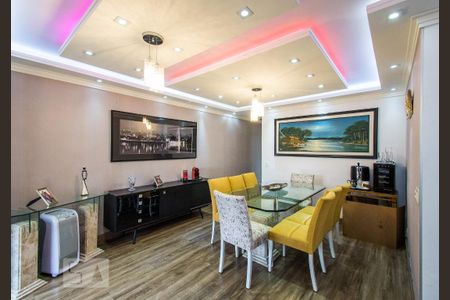 Apartamento para alugar com 69m², 2 quartos e 2 vagasSala