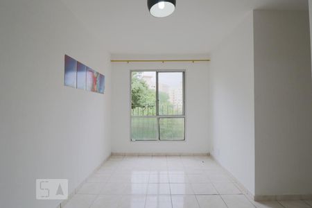 Sala de apartamento para alugar com 2 quartos, 51m² em Vila Inglesa, São Paulo