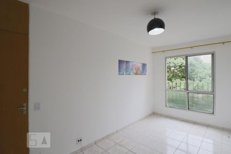 Sala de apartamento para alugar com 2 quartos, 51m² em Vila Inglesa, São Paulo