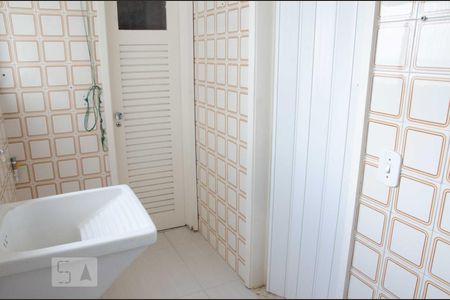 Apartamento para alugar com 89m², 3 quartos e 1 vagaÁrea de serviço