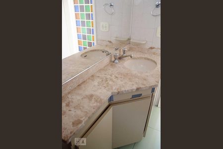 Apartamento para alugar com 89m², 3 quartos e 1 vagaDetalhe banheiro