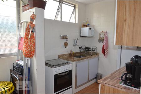 Apartamento à venda com 57m², 2 quartos e 1 vagaCozinha