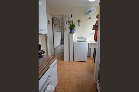 Apartamento à venda com 57m², 2 quartos e 1 vagaCozinha