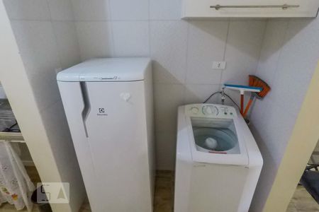 Cozinha de kitnet/studio para alugar com 1 quarto, 35m² em Liberdade, São Paulo