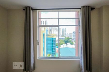 Sala / Quarto de kitnet/studio para alugar com 1 quarto, 35m² em Liberdade, São Paulo