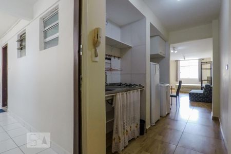 Entrada de kitnet/studio para alugar com 1 quarto, 35m² em Liberdade, São Paulo