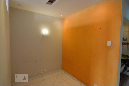 Apartamento à venda com 38m², 1 quarto e sem vagaSala