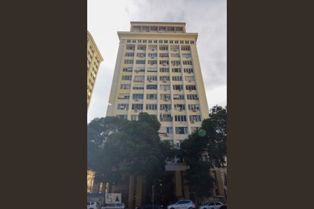 Apartamento à venda com 38m², 1 quarto e sem vaga Apartamento à venda com 38m², 1 quarto e sem vagaFachada