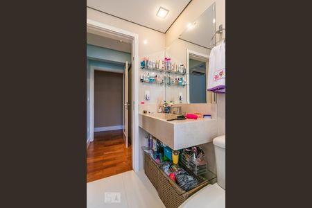 Apartamento à venda com 177m², 3 quartos e 3 vagasBanheiro da Suíte 1