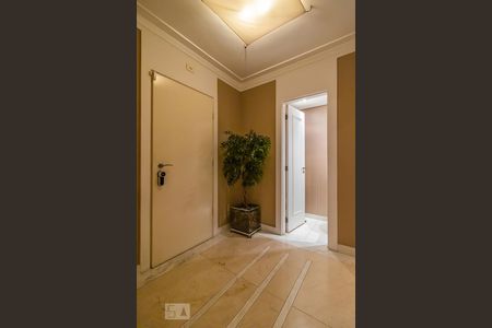 Apartamento à venda com 177m², 3 quartos e 3 vagasEntrada Social