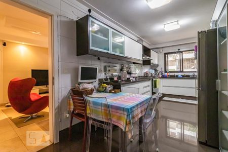 Apartamento à venda com 177m², 3 quartos e 3 vagasCozinha