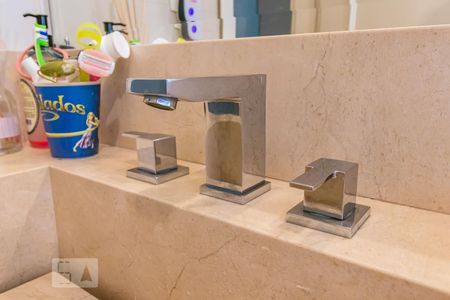 Apartamento à venda com 177m², 3 quartos e 3 vagasDetalhe do Banheiro da Suíte 1