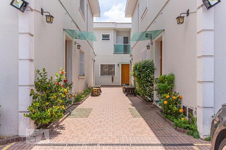 Casa de condomínio à venda com 96m², 3 quartos e 2 vagas Casa de condomínio à venda com 96m², 3 quartos e 2 vagasÁrea Externa