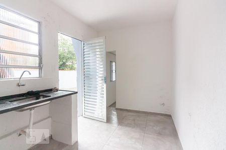 Cozinha de casa para alugar com 1 quarto, 50m² em Bussocaba, Osasco
