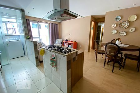 Sala/Cozinha de apartamento para alugar com 2 quartos, 62m² em Botafogo, Rio de Janeiro