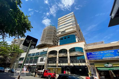 Apartamento para alugar com 62m², 2 quartos e 1 vagaFachada