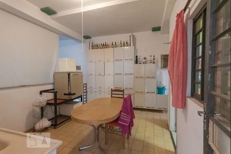 Casa à venda com 300m², 3 quartos e 8 vagasCozinha