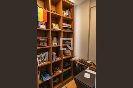 Apartamento à venda com 97m², 2 quartos e 1 vagaQuarto de servço/escritório