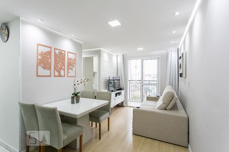 Sala de apartamento para alugar com 2 quartos, 49m² em Vila Antonieta, São Paulo