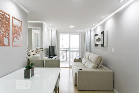 Sala de apartamento para alugar com 2 quartos, 49m² em Vila Antonieta, São Paulo