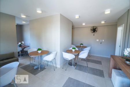 Apartamento para alugar com 49m², 2 quartos e 1 vagaÁrea comum - Salão de festas