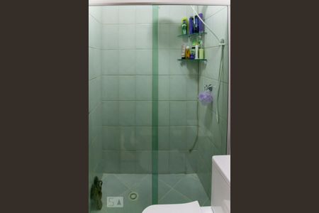 Casa de condomínio à venda com 77m², 2 quartos e 2 vagasBanheiro