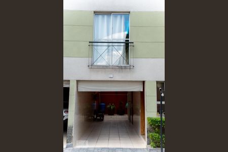 Casa de condomínio à venda com 77m², 2 quartos e 2 vagasFachada