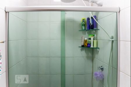 Casa de condomínio à venda com 77m², 2 quartos e 2 vagasBanheiro
