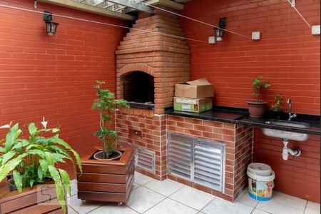 Casa de condomínio à venda com 77m², 2 quartos e 2 vagasChurrasqueira