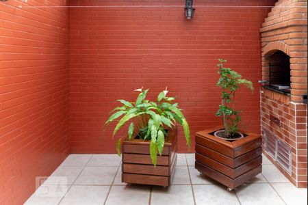 Casa de condomínio à venda com 77m², 2 quartos e 2 vagasChurrasqueira