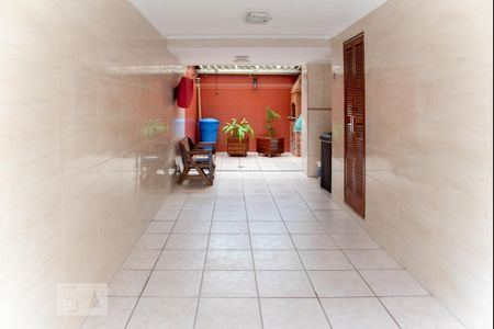 Casa de condomínio à venda com 77m², 2 quartos e 2 vagasGaragem