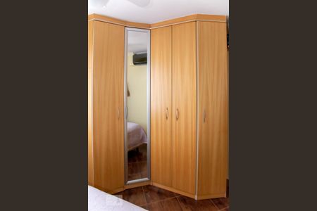 Casa de condomínio à venda com 77m², 2 quartos e 2 vagasQuarto 1 - Armários