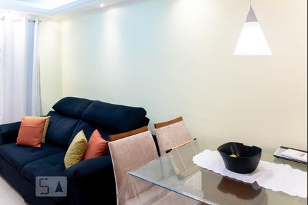 Sala de casa de condomínio à venda com 2 quartos, 77m² em Vila Talarico, São Paulo