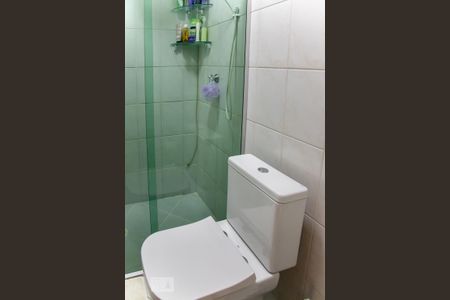 Casa de condomínio à venda com 77m², 2 quartos e 2 vagasBanheiro