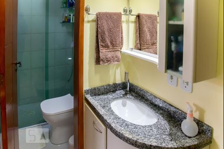 Casa de condomínio à venda com 77m², 2 quartos e 2 vagasBanheiro