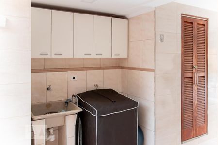 Casa de condomínio à venda com 77m², 2 quartos e 2 vagasÁrea de Serviço