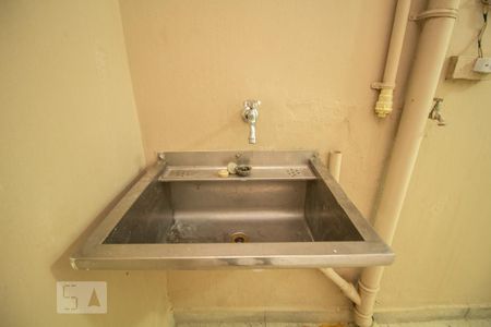 Apartamento para alugar com 75m², 2 quartos e 1 vagaÁrea de Serviço