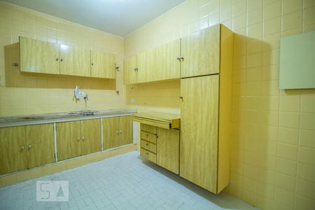 Apartamento para alugar com 75m², 2 quartos e 1 vagaCozinha