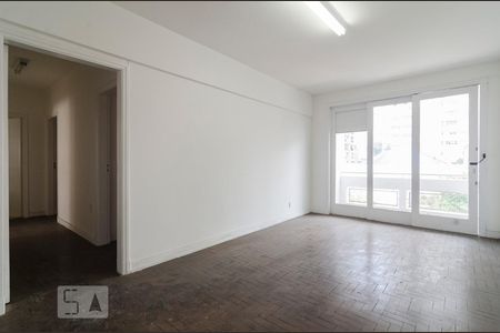 Sala de apartamento à venda com 2 quartos, 130m² em Cerqueira César, São Paulo