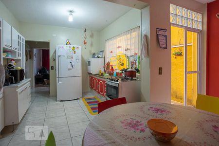 Casa à venda com 150m², 2 quartos e 2 vagasCozinha