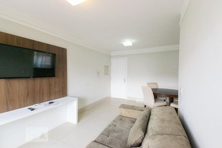 Sala de apartamento para alugar com 2 quartos, 67m² em Vila Olímpia, São Paulo