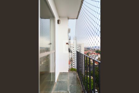 Varanda da sala de apartamento para alugar com 2 quartos, 56m² em Jardim Umarizal, São Paulo