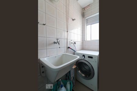 Apartamento à venda com 64m², 2 quartos e 1 vagaÁrea de Serviço