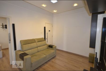 Sala de apartamento para alugar com 1 quarto, 42m² em Laranjeiras, Rio de Janeiro