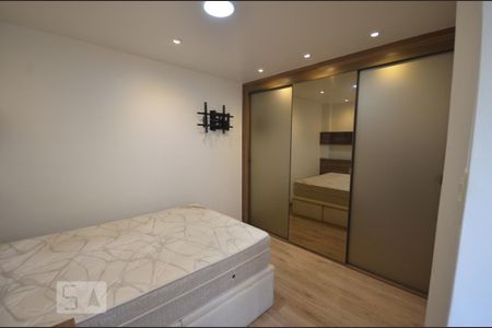 Quarto de apartamento para alugar com 1 quarto, 42m² em Laranjeiras, Rio de Janeiro