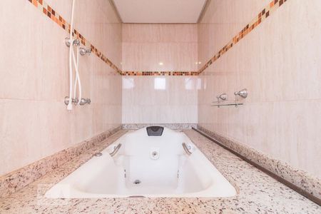 Apartamento à venda com 190m², 5 quartos e 2 vagasBanheiro da Suíte 1