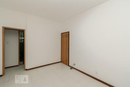 SALA de apartamento para alugar com 2 quartos, 50m² em Icaraí, Niterói