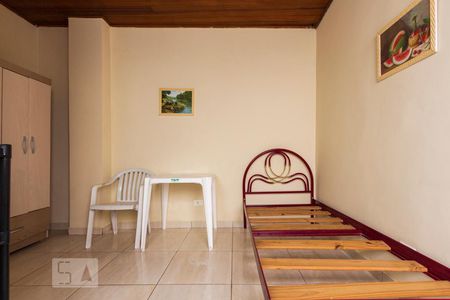 Casa para alugar com 14m², 1 quarto e sem vagaSala e Quarto