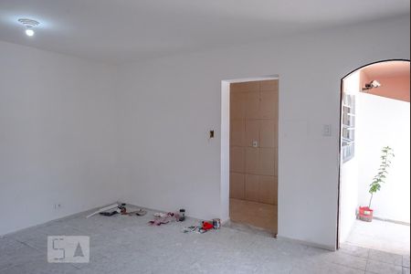 Quarto / Sala de casa para alugar com 1 quarto, 50m² em Vila Ema, São Paulo