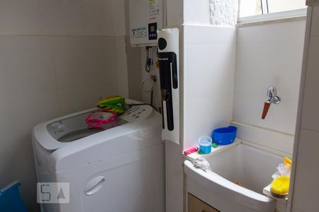 Apartamento à venda com 76m², 3 quartos e 1 vagaÁrea de Serviço